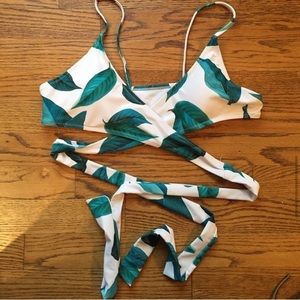 Leaf wrap bikini top